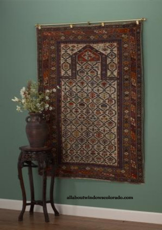 https://www.abc-oriental-rug.com/images/rughangerclamps.jpg